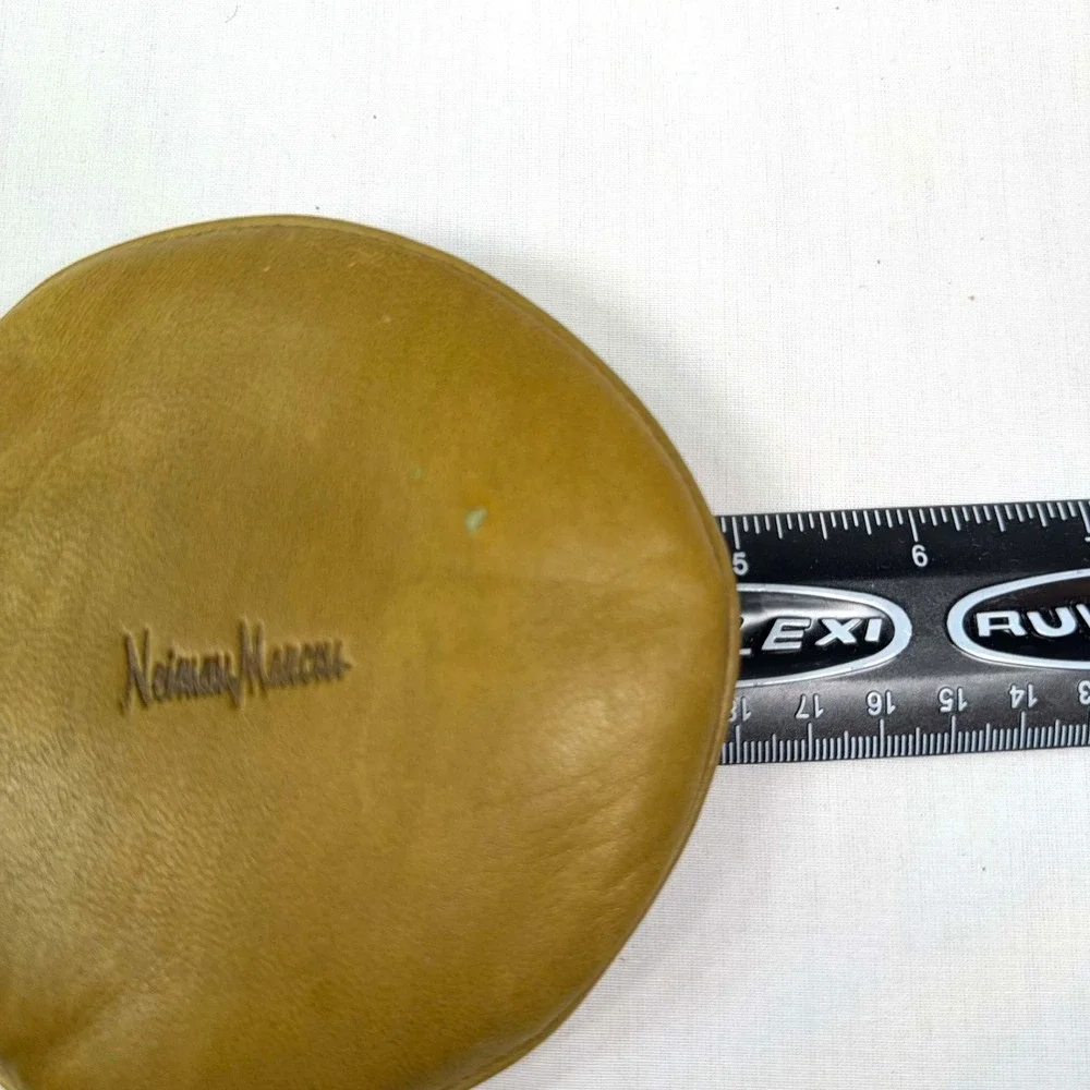 Neiman Marcus Leather Round Jewelry Case Olive Green Travel Coin Pouch 4.75